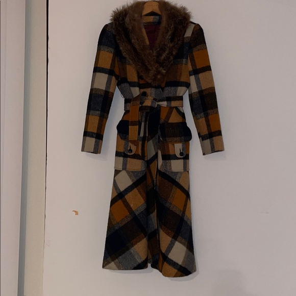 Vintage Jill jr 70’s Plaid Fur Collar Coat. Fits like a size 4 mint condition. - Picture 9 of 10